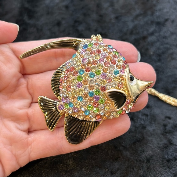 Betsey Johnson Rainbow Fish Rhinestone Pendant Necklace - Picture 3 of 5